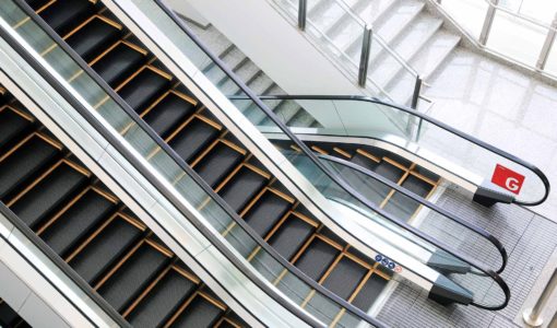 Limpieza-de-escaleras-mecánicas-Vilo-Mediterráneo